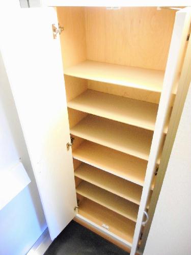 玄関　大容量収納のシューズボックス