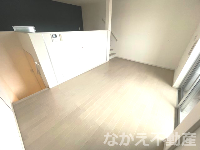 居室・リビング　こちらのリビングで趣味の時間をお楽しみください