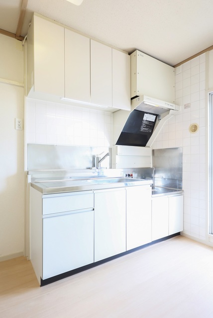 キッチン　コンパクトで使い勝手の良いキッチン