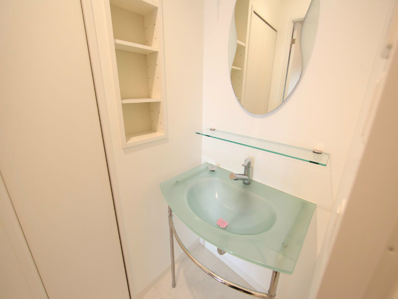 洗面設備　脱衣所　独立洗面台（シャンプードレッサー付）