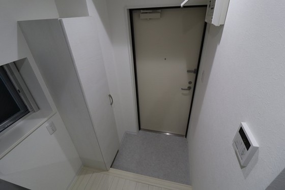 玄関　※別部屋の写真です