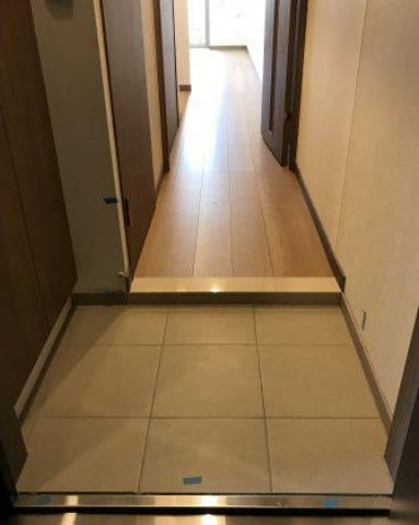 玄関　内見予約受付中、お気軽にお問い合わせください。【0037-6