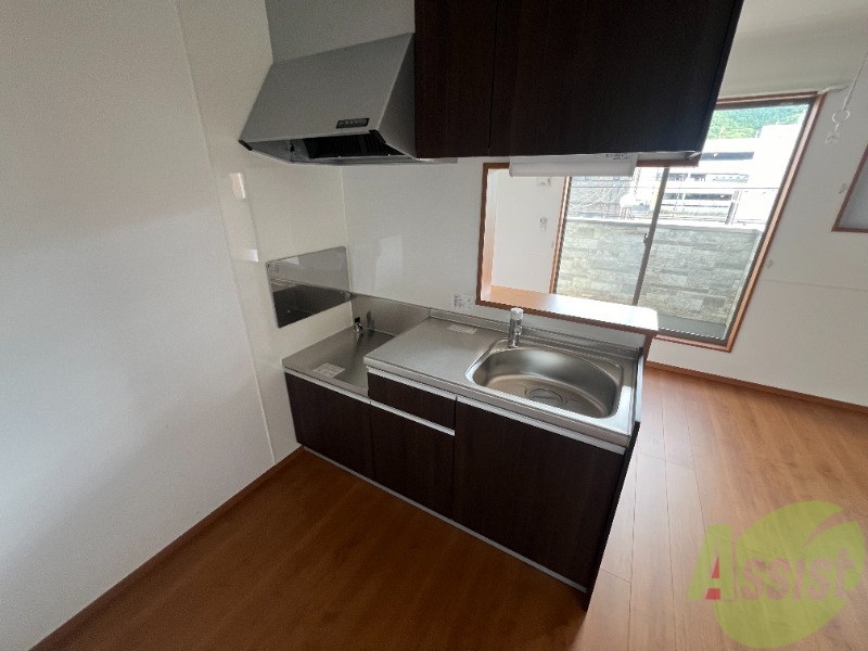 キッチン　キッチンは、ガスコンロを設置して頂きます。