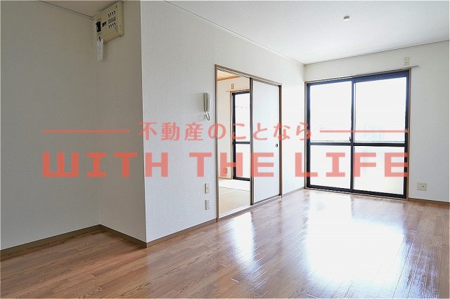 居室・リビング　居間です