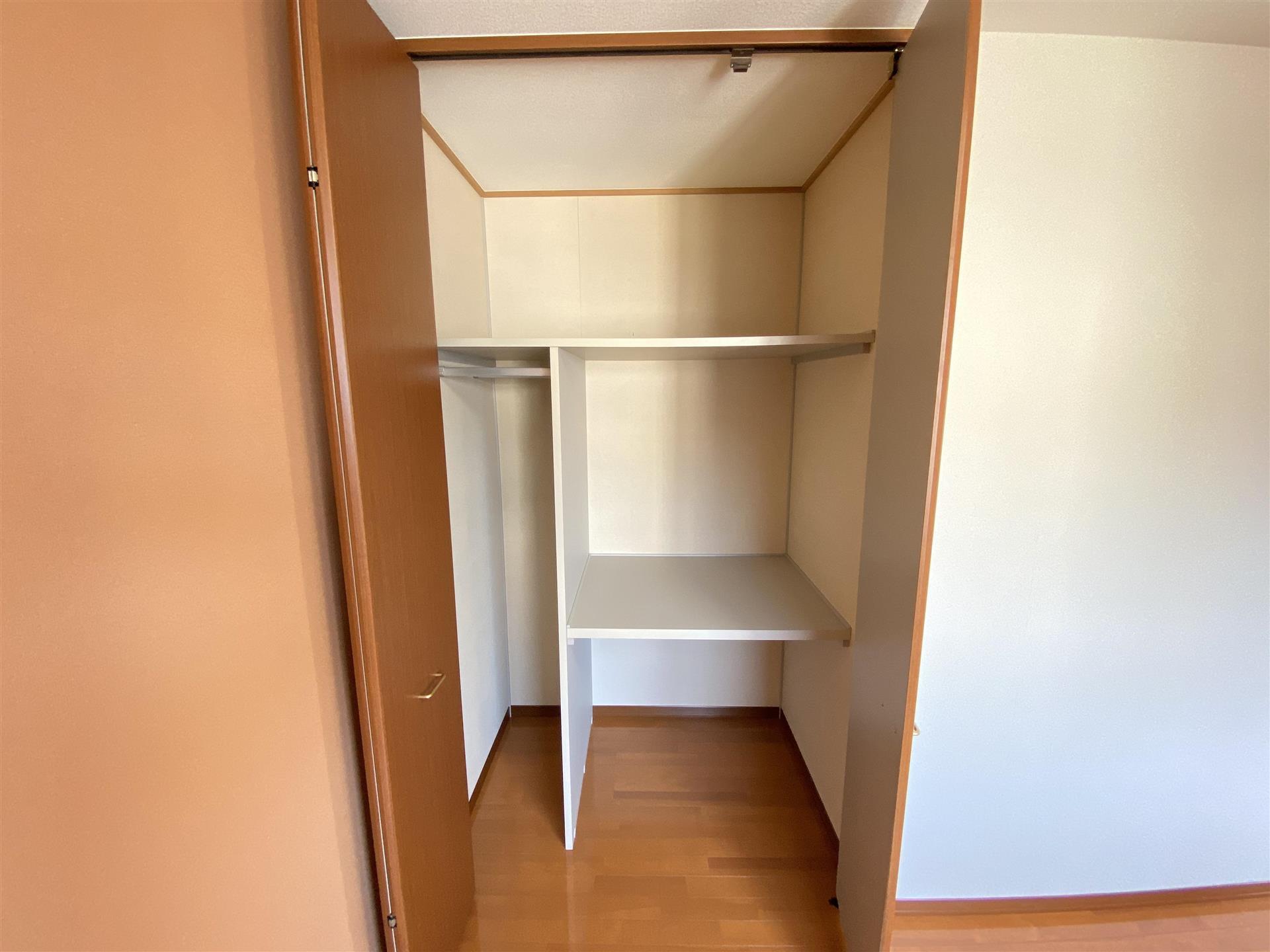 収納　クローゼット