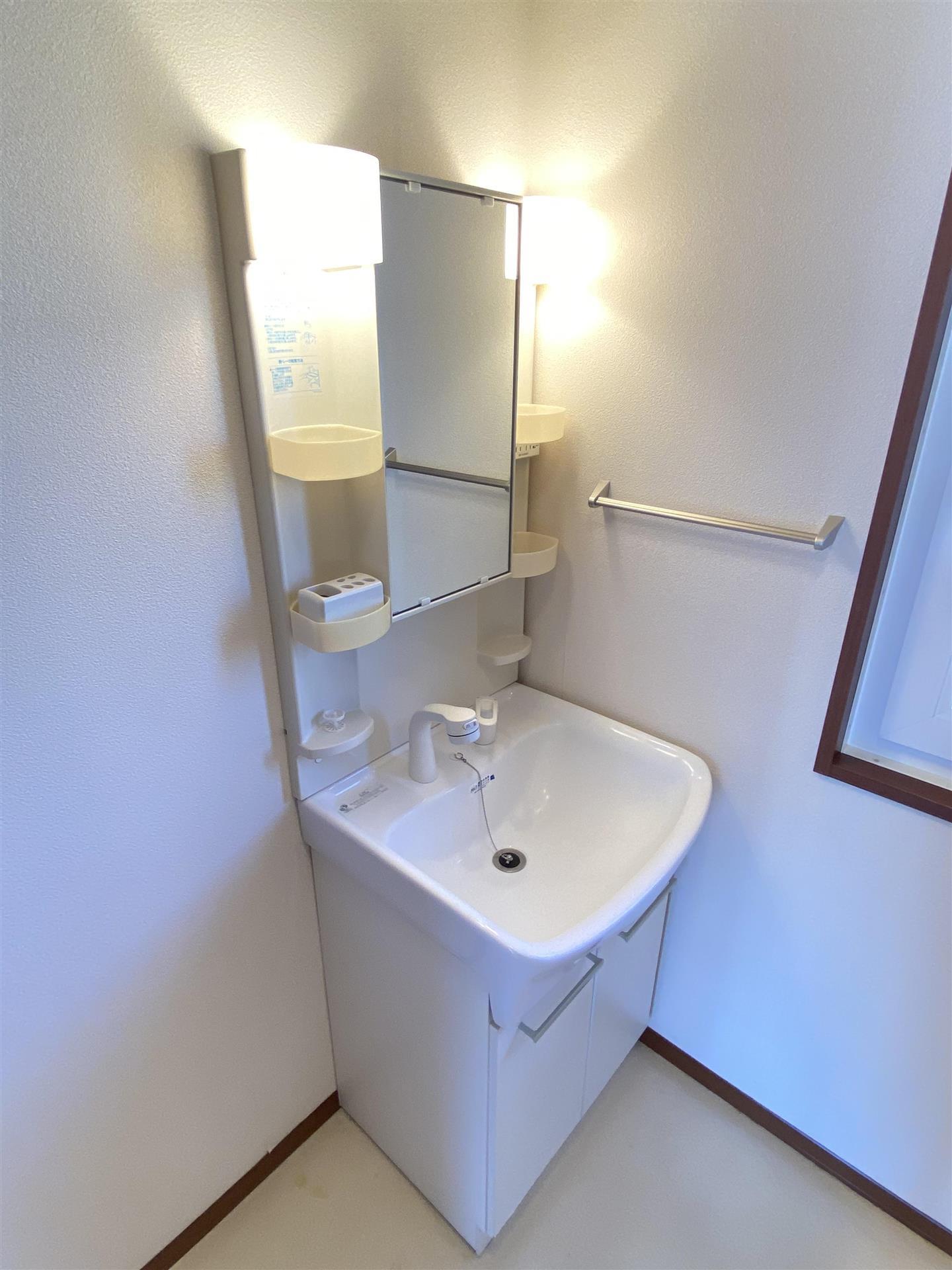 洗面設備　洗髪付洗面化粧台