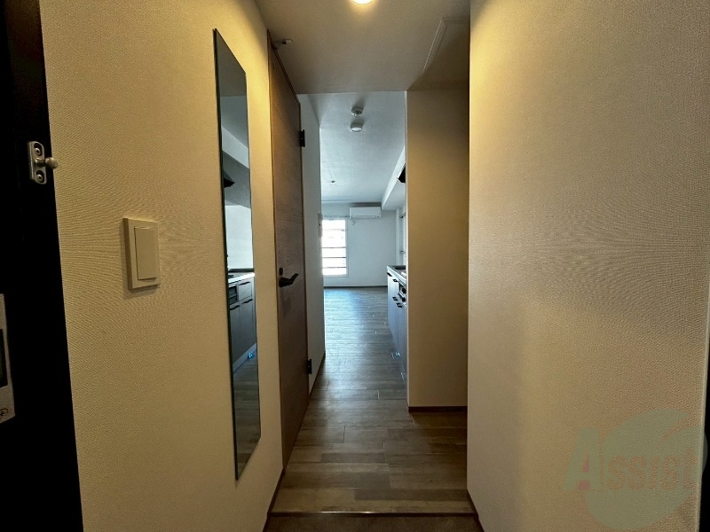 玄関　玄関の様子です。明るい印象ですね。気分もあがりそう。