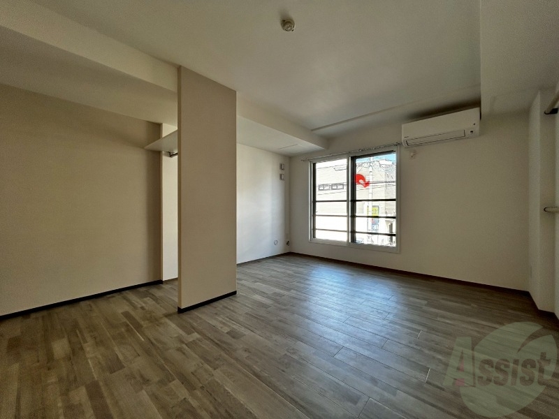 居室・リビング　広くてキレイなお部屋が広がっていて、充実した生活が送れそう。