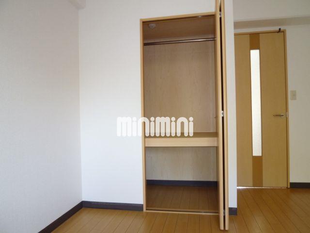 収納　クローゼットタイプの収納