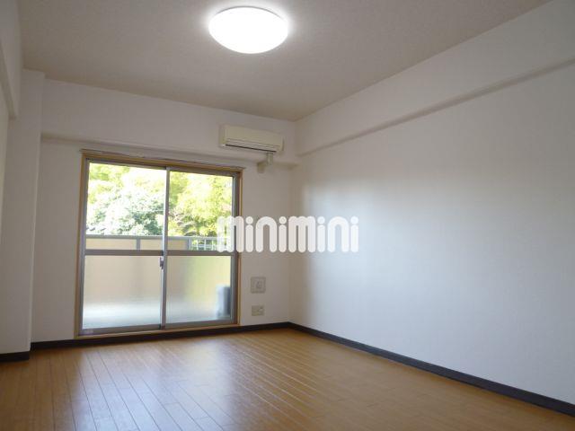 居室・リビング　照明器具付き