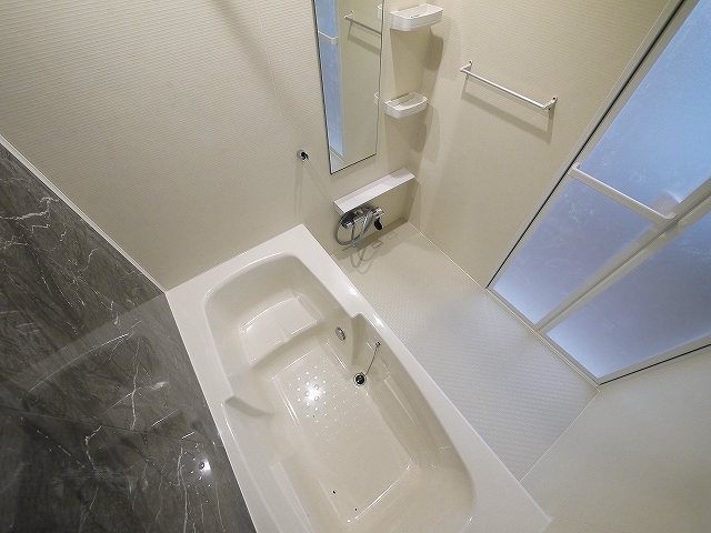 バス・シャワールーム　お風呂で日々の疲れを落としましょう