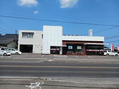 銀行　香川銀行円座支店さん（銀行）まで2000m