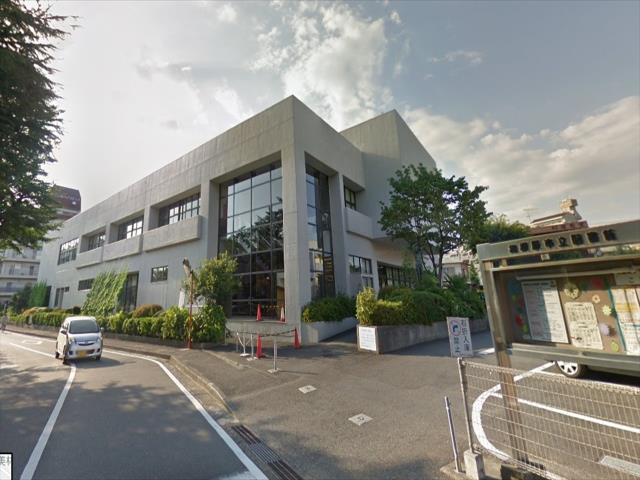 図書館　相模原市立図書館（図書館）まで553m