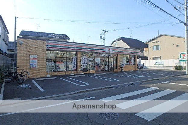 コンビニ　セブンイレブン（コンビニ）まで154m