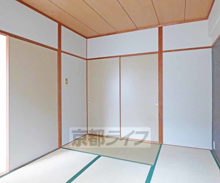 コスモ星の子ハイツの居間写真