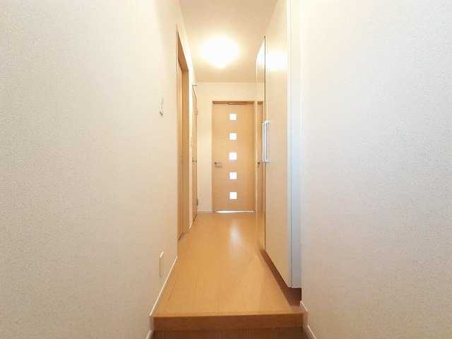 玄関　落ち着いた玄関です