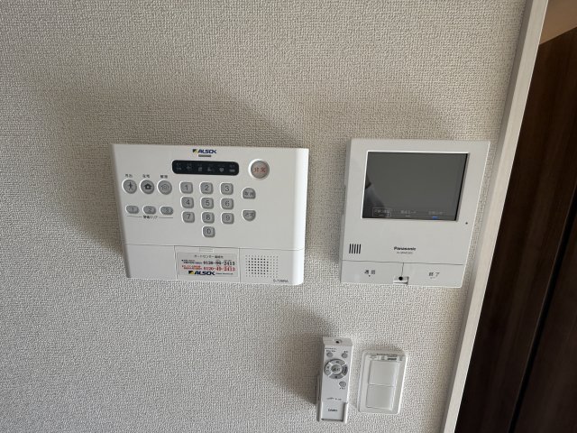 その他共有部分　きれいな玄関です