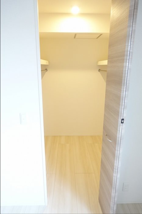 収納　ウォークインクローゼット