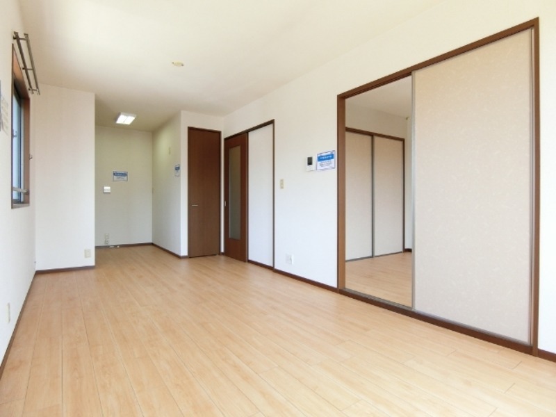 居室・リビング　図面と現状に相違がある場合には現状を優先