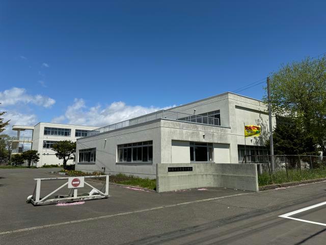 小学校　釧路市立青葉小学校（小学校）まで516m