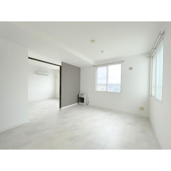 居室・リビング　桑園駅徒歩3分の好立地♪敷金礼金無料♪エアコン付きです♪