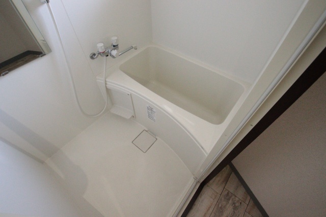 バス・シャワールーム　別室の参考写真です。※現況優先