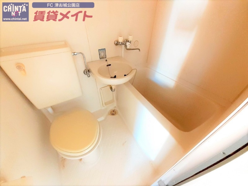 バス・シャワールーム　同型参考写真