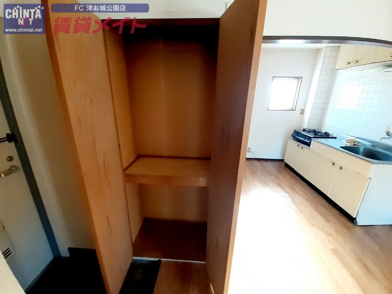 収納　同型参考写真