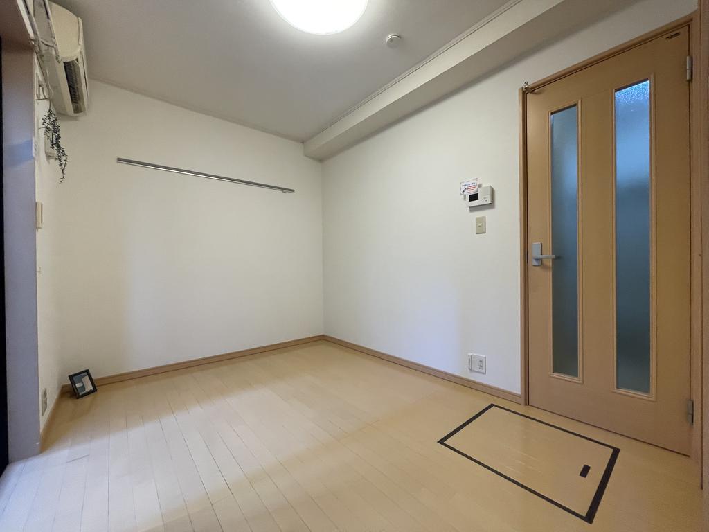 居室・リビング　洋室　5.1帖