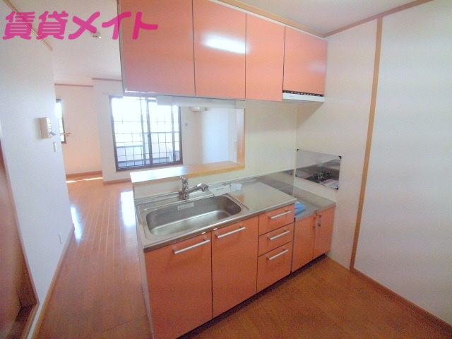 キッチン　反転タイプ参考写真