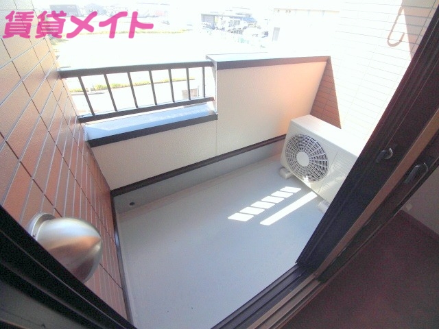 バルコニー　反転タイプ参考写真