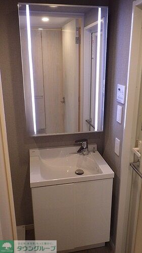 洗面設備　洗面所　※同タイプ（203号室）の写真