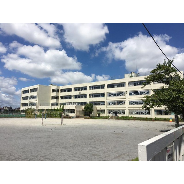 小学校　柳之宮小学校（小学校）まで880m