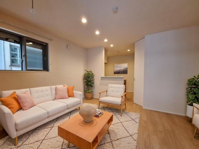 居室・リビング　★11.8帖のリビングダイニングキッチン★※モデルルームの為