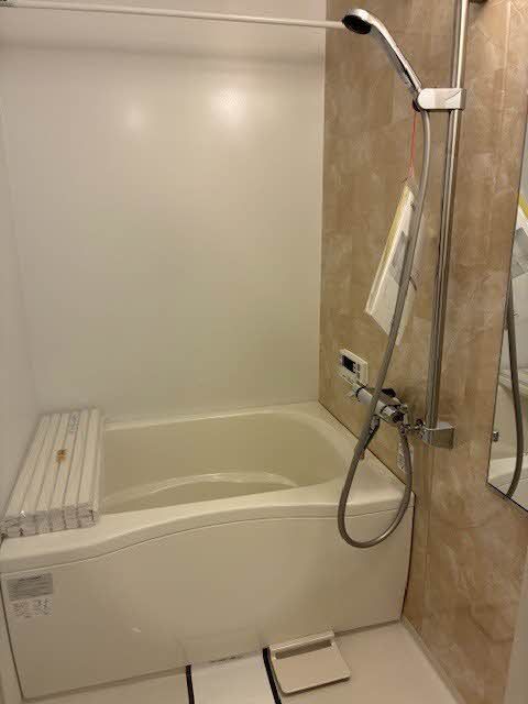 バス・シャワールーム　浴室