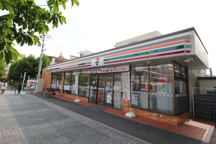 コンビニ　セブンイレブン 府中Jタワー前店（コンビニ）まで238m