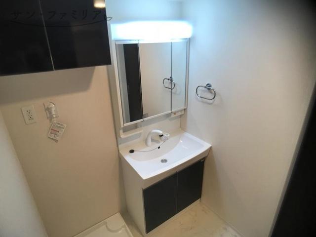 洗面設備　同一物件別部屋写真