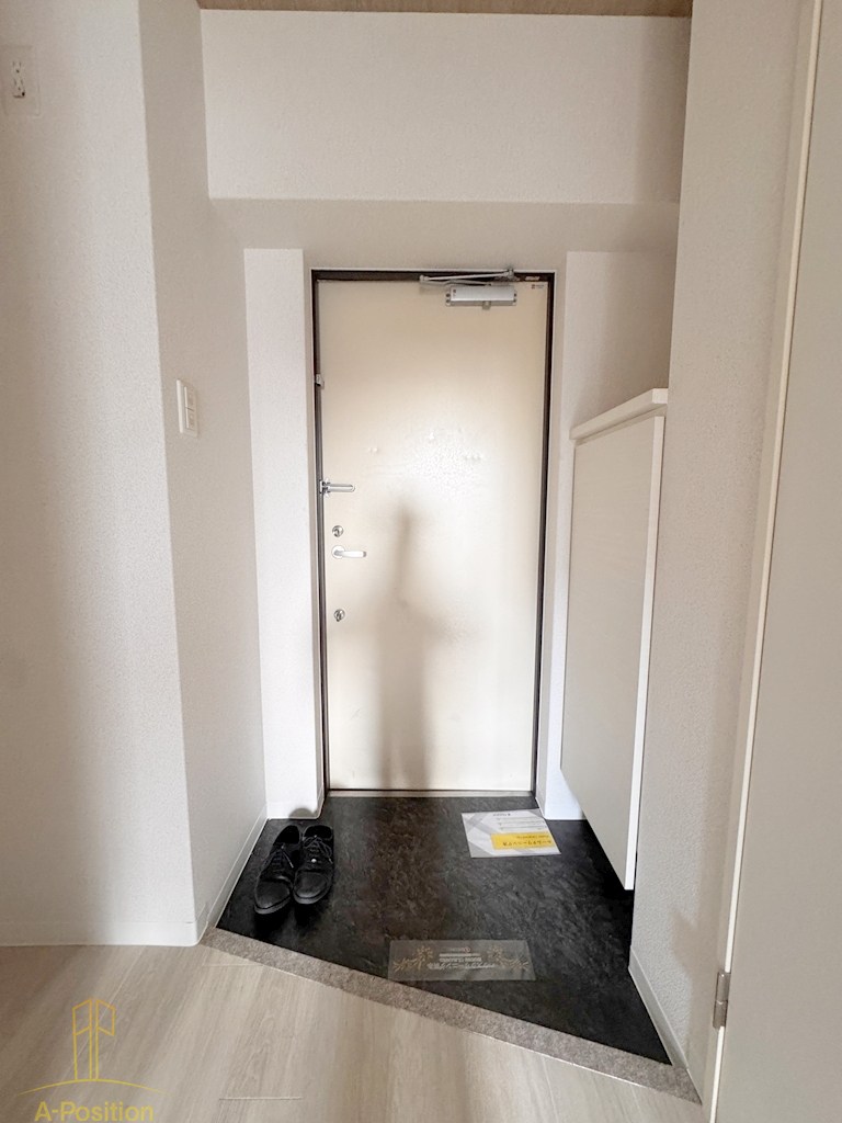 玄関　SERENiTE日本橋SUD