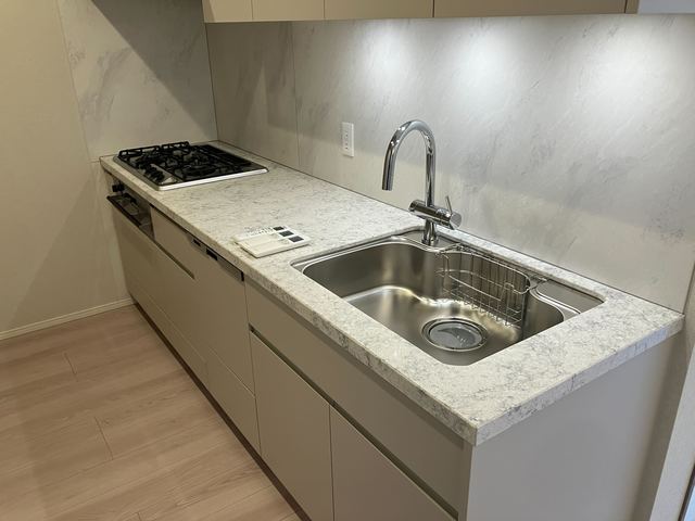 キッチン　※写真は同タイプ住戸です。