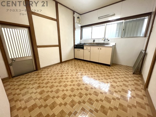 居室・リビング　こちらのリビングで趣味の時間をお楽しみください