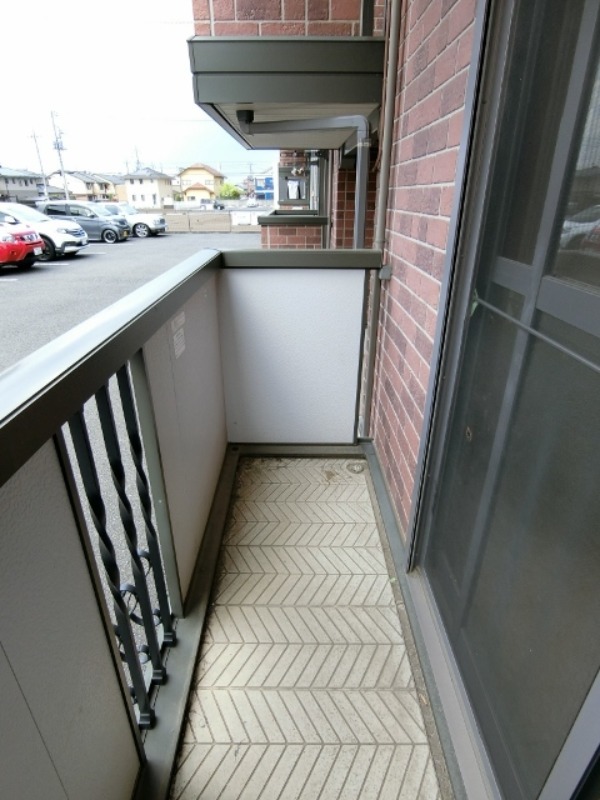 バルコニー　図面と現状に相違がある場合には現状を優先