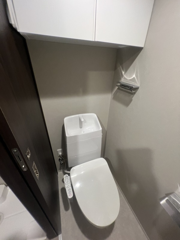 トイレ　トイレ