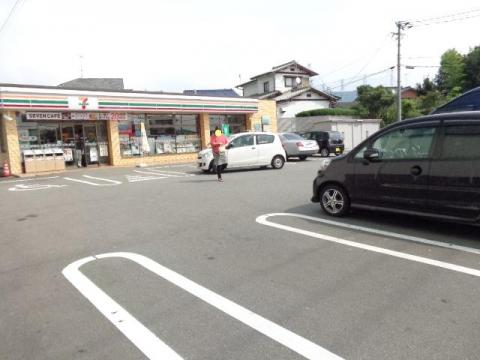 コンビニ　セブンイレブン針摺店（コンビニ）まで433m