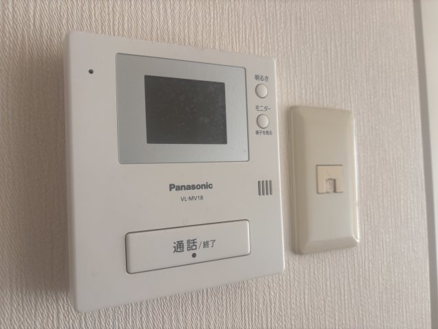セキュリティ　２４時間モニター付きインターホンだから訪問者が来た際確認でき