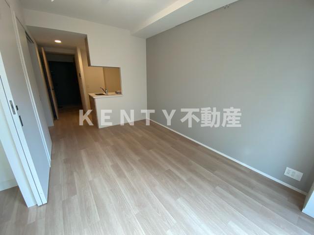 居室・リビング　こちらの居間で趣味の時間をお楽しみください