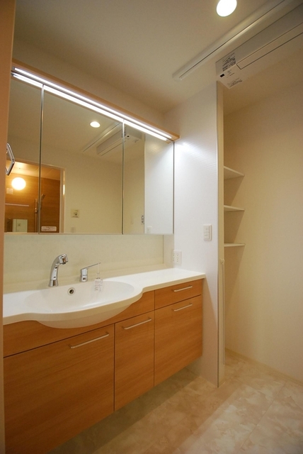 洗面設備　１０１　洗髪洗面化粧台