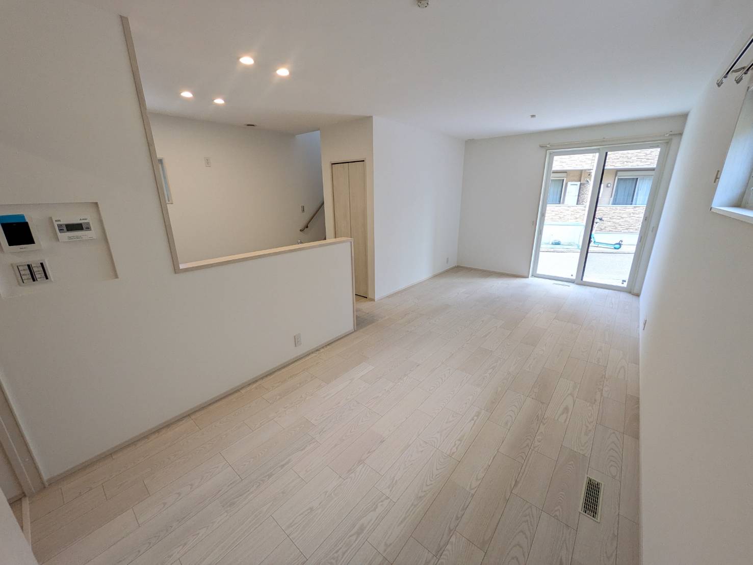 筥松1丁目新築戸建の居間写真