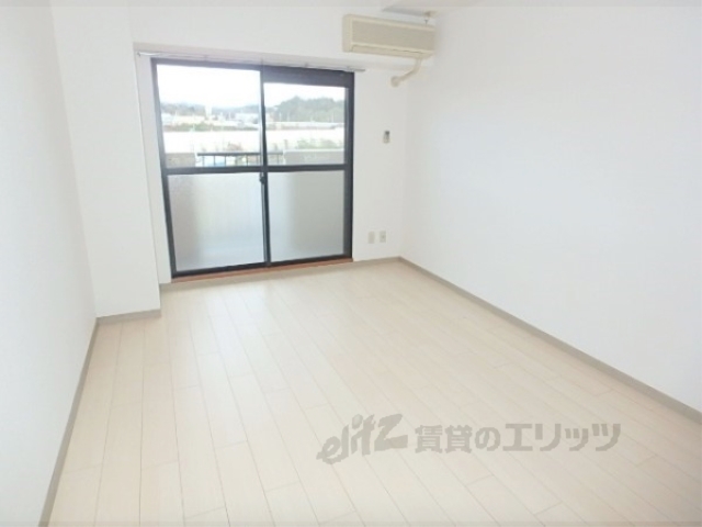 居室・リビング　居室