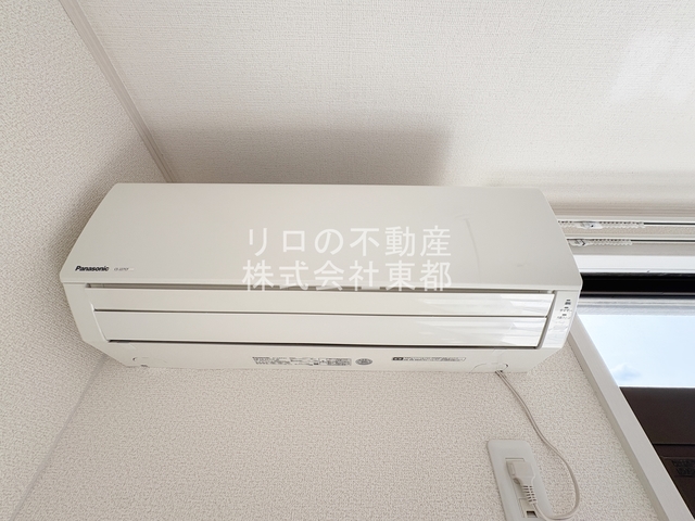 その他　梅雨のジメジメした湿気も、エアコン付きなら安心ですね♪