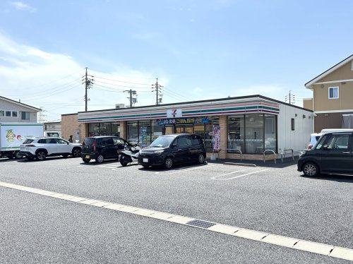 コンビニ　セブンイレブン 出川町４丁目店（コンビニ）まで25m